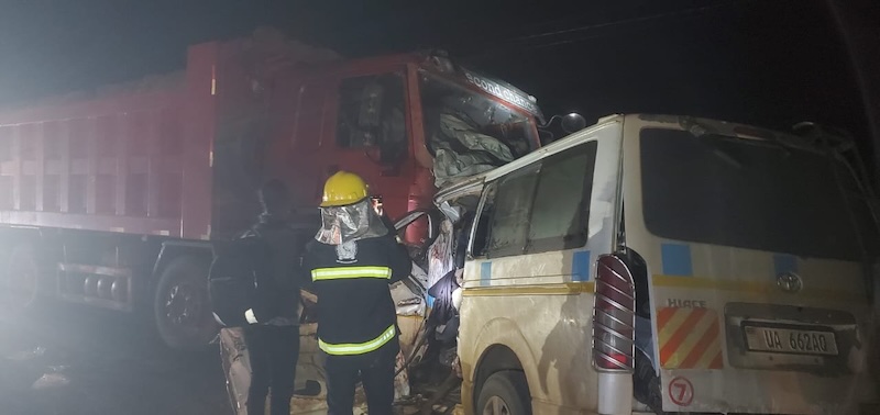 observerug's tweet photo. 14 killed on the spot in head-on crash between taxi and sand truck on Masaka highway 

According to police, the truck driver, who was transporting sand, attempted to avoid road humps installed on his lane due to ongoing road construction. 

In the process, he allegedly veered into the opposite lane and collided with the taxi, which was travelling on its correct side of the road.

The impact caused the two vehicles to lock together, with the heavily loaded truck pushing the taxi backwards for about 30 metres from the point of collision.

https://t.co/Y4XOeW84Vz #RoadSafety