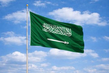 RebeccaAlex2's tweet photo. الله يخلي أرامكو  .. والله يطول بعمرها 🇸🇦🛢️

121.5 مليار ريال أرباح ( 41% )
450.8 مليار ريال إيرادات ( 19% )

والشركة تقرر توزيع أرباح أساسية بقيمة 82 مليار ريال عن الربع الثاني من 2026 ( 34 هللة للسهم )💰💰

النتائج جات مثل ماتوقعت هنا👇 https://t.co/X5JoCRbLi1