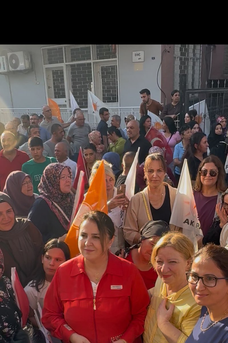 Hacer_Soylemez1's tweet photo. 📍Seyhan İlçe Başkanlığı 

Seyhan İlçe Başkanlığımızda gerçekleştirilen devir teslim törenine, İl Başkanımız @avmustafaozkan ile birlikte İl Kadın Kolları olarak katıldık.

Görevi devralan Seyhan İlçe Başkanımız Sayın @coskunali_01 ‘a yeni görevinde muvaffakiyetler diliyor, görevinin teşkilatımıza ve ilçemize hayırlı olmasını temenni ediyoruz.

#BirlikteGüçlüyüz 🇹🇷