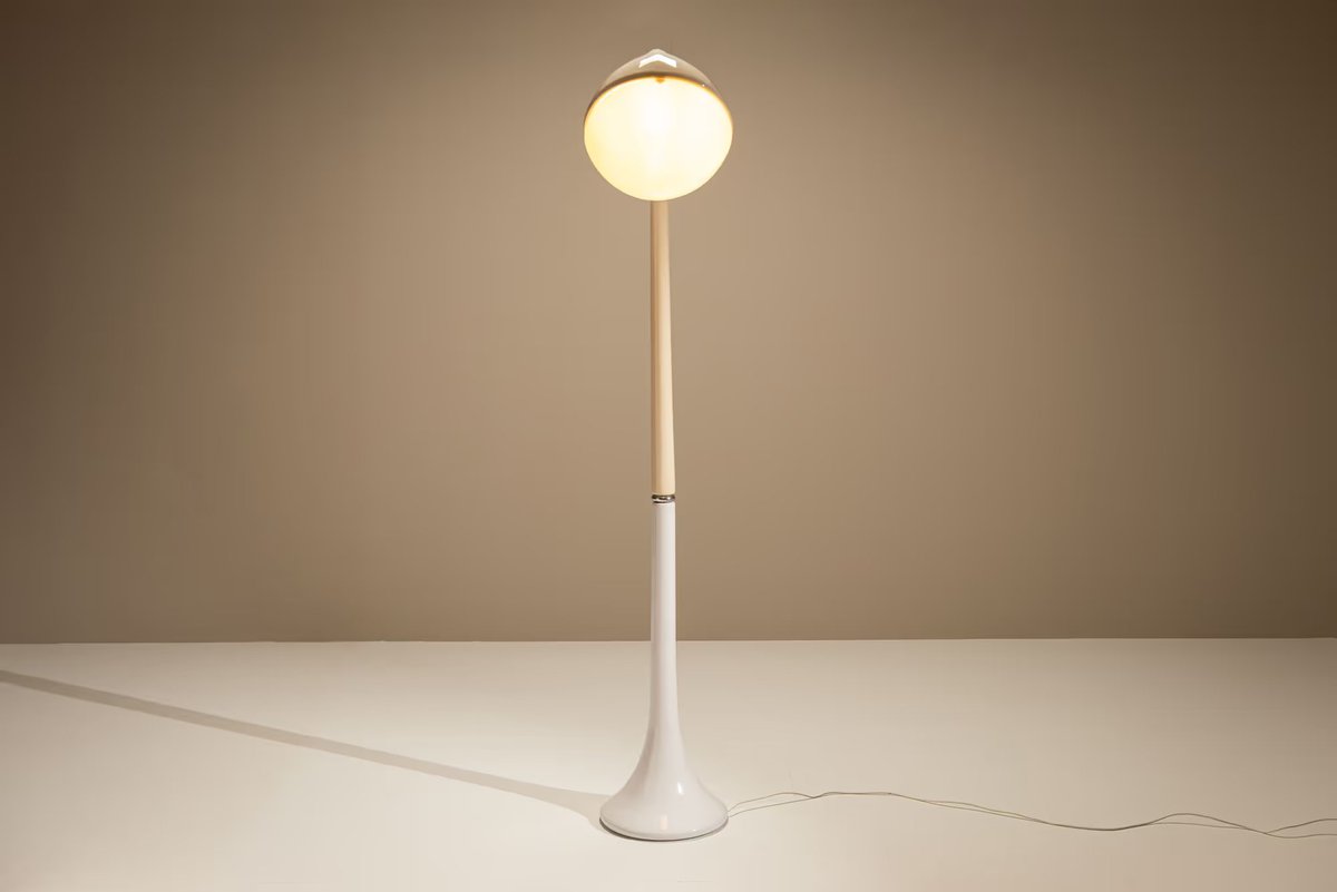 4AAAAart's tweet photo. DL5 Lampione in White for Guzzini by Fabio Lenci https://t.co/Kjazr2GBDT