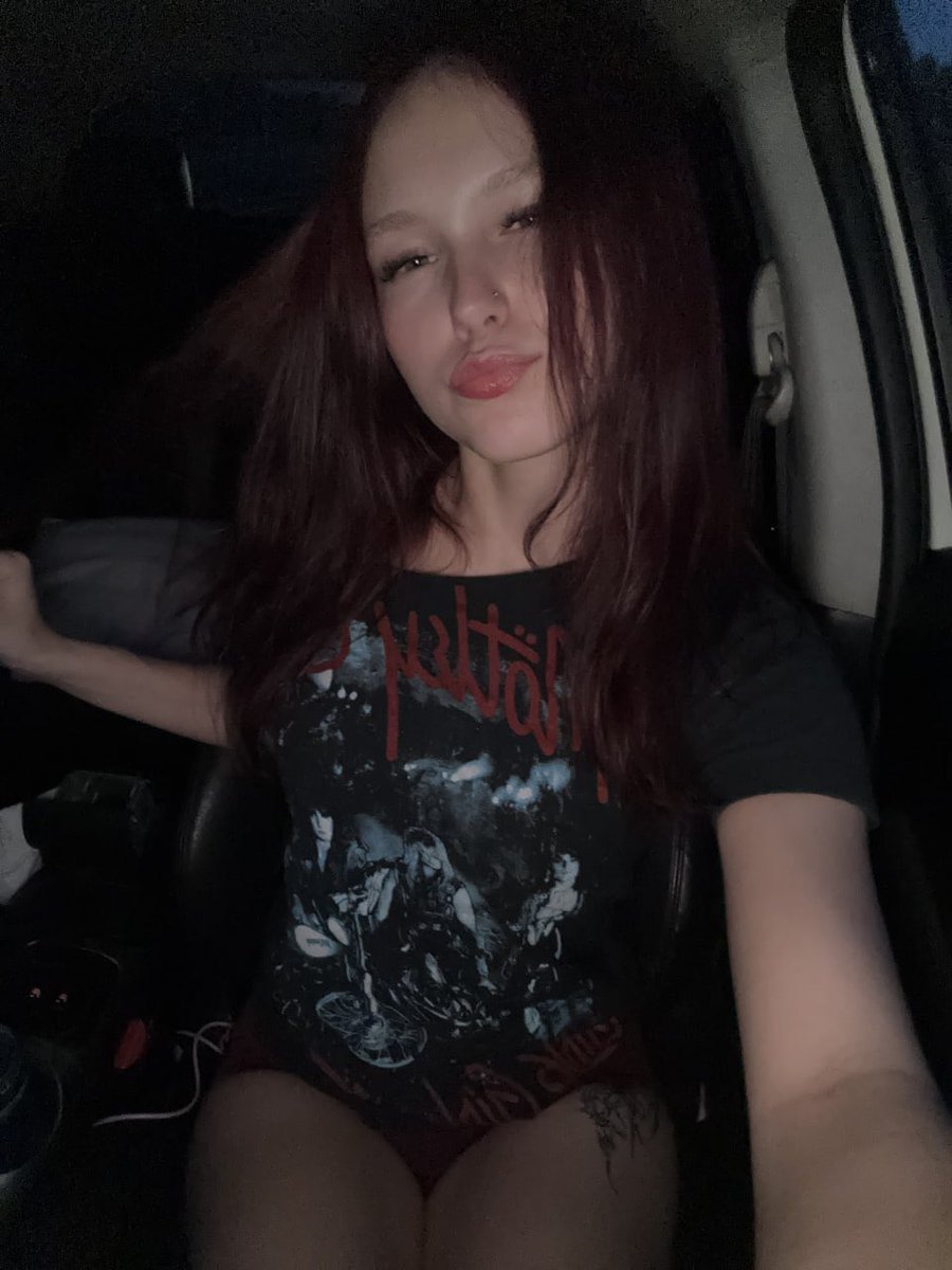 aetheracarbb's tweet photo. eat her til she cry https://t.co/uMpWyKSCHv