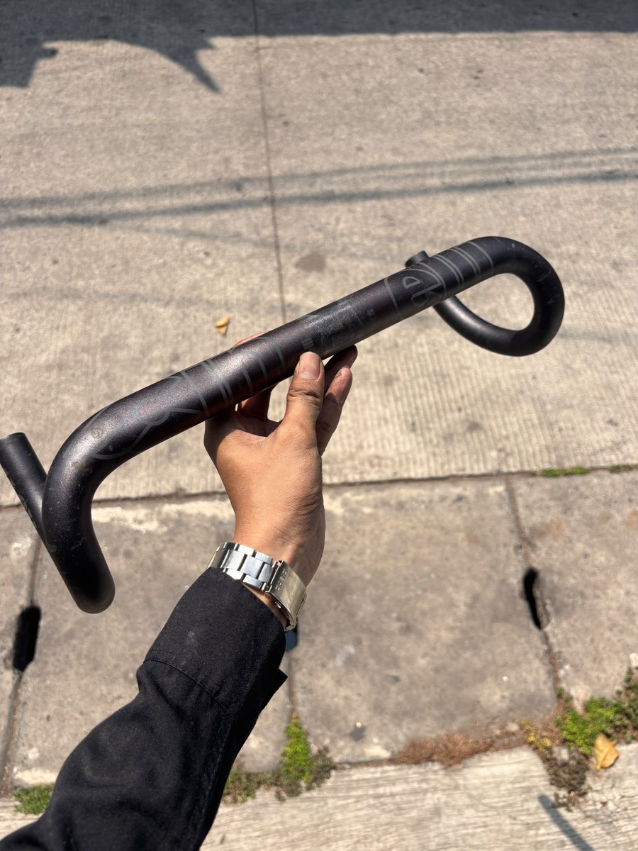 Flokii201's tweet photo. WTS
Dropbar CinellixMash Lebar 40cm/400mm(Oversize/31,8).
Kondisi:Kelecet pemakaian
Foto&amp;Video detail by DM/WA
Harga:850rb aj
Lokasi:Jakarta utara

#fnfjb https://t.co/VyEvr9iAbT