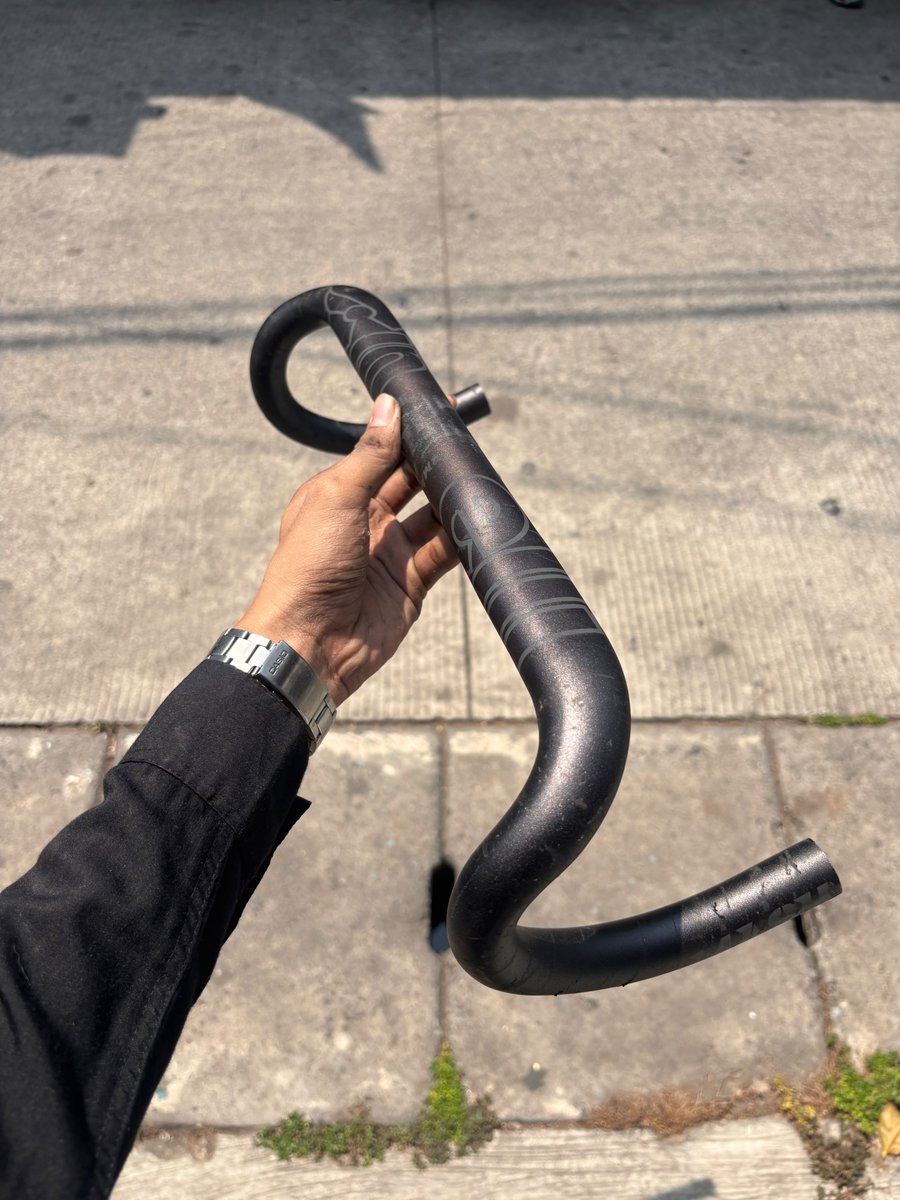 Flokii201's tweet photo. WTS
Dropbar CinellixMash Lebar 40cm/400mm(Oversize/31,8).
Kondisi:Kelecet pemakaian
Foto&amp;Video detail by DM/WA
Harga:850rb aj
Lokasi:Jakarta utara

#fnfjb https://t.co/VyEvr9iAbT