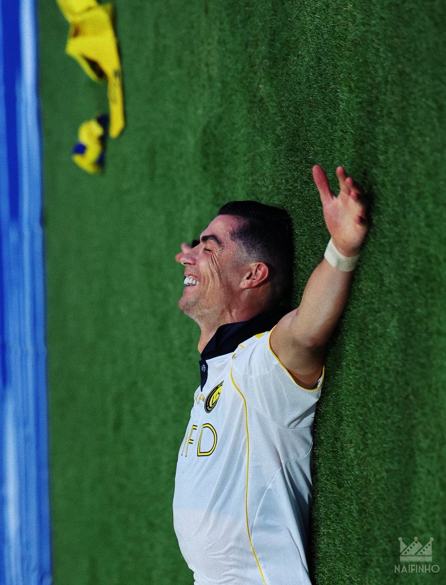 BirungiMargret5's tweet photo. You can't tell the joy we suffered on this particular day if you aren't a true football fan!🤗

WHAT A DAY OF JOY CRISTIANO RONALDO GAVE US! 7️⃣🐐💛 https://t.co/FTunvUtARL