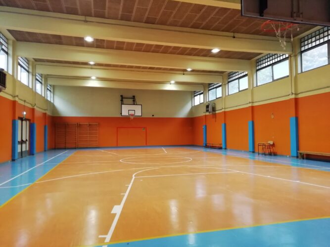 comunecb's tweet photo. Palestre scolastiche: criteri straordinari per le assegnazioni e misure di sostegno alle associazioni sportive. https://t.co/2bIuLr0UKS https://t.co/mSRyVnySW6