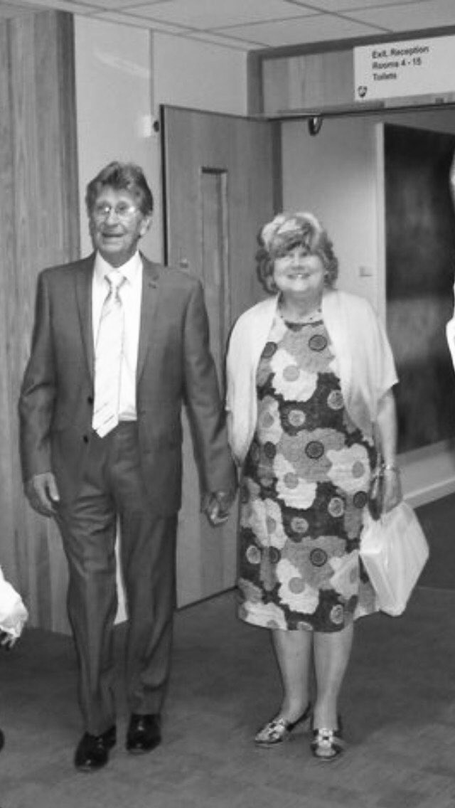 GilliyWilly's tweet photo. 75 years ago today my Mum &amp; Dad were married. They had 65 years 5 months &amp; 6 days together in wedded bliss. ❤️ https://t.co/gMreVeJS2x
