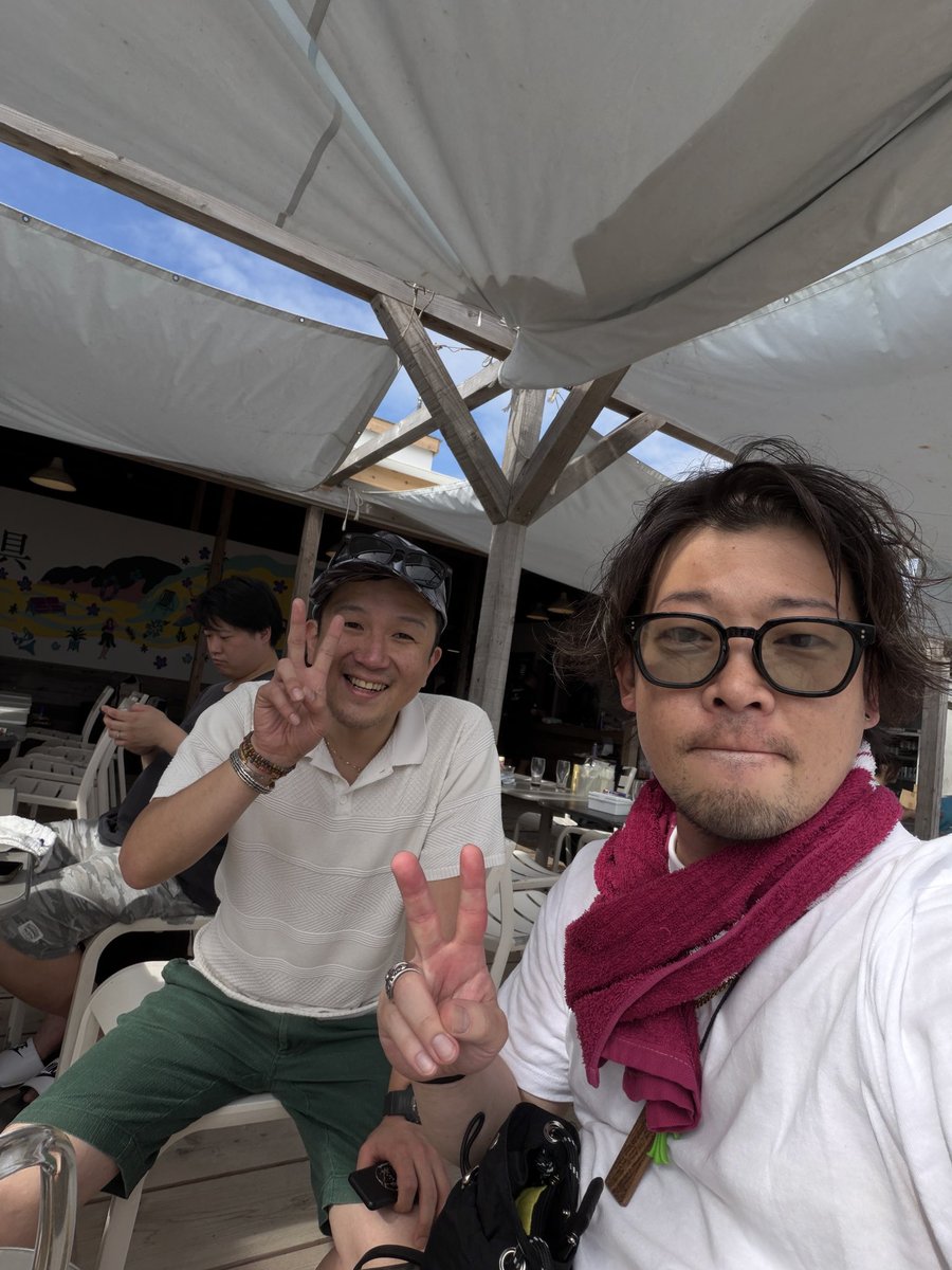 sucotin's tweet photo. 由比ヶ浜
プライベートだから名前は出せないけど、
非常にダーツの王御所ばかりでした笑 https://t.co/qfeiRYvK4B