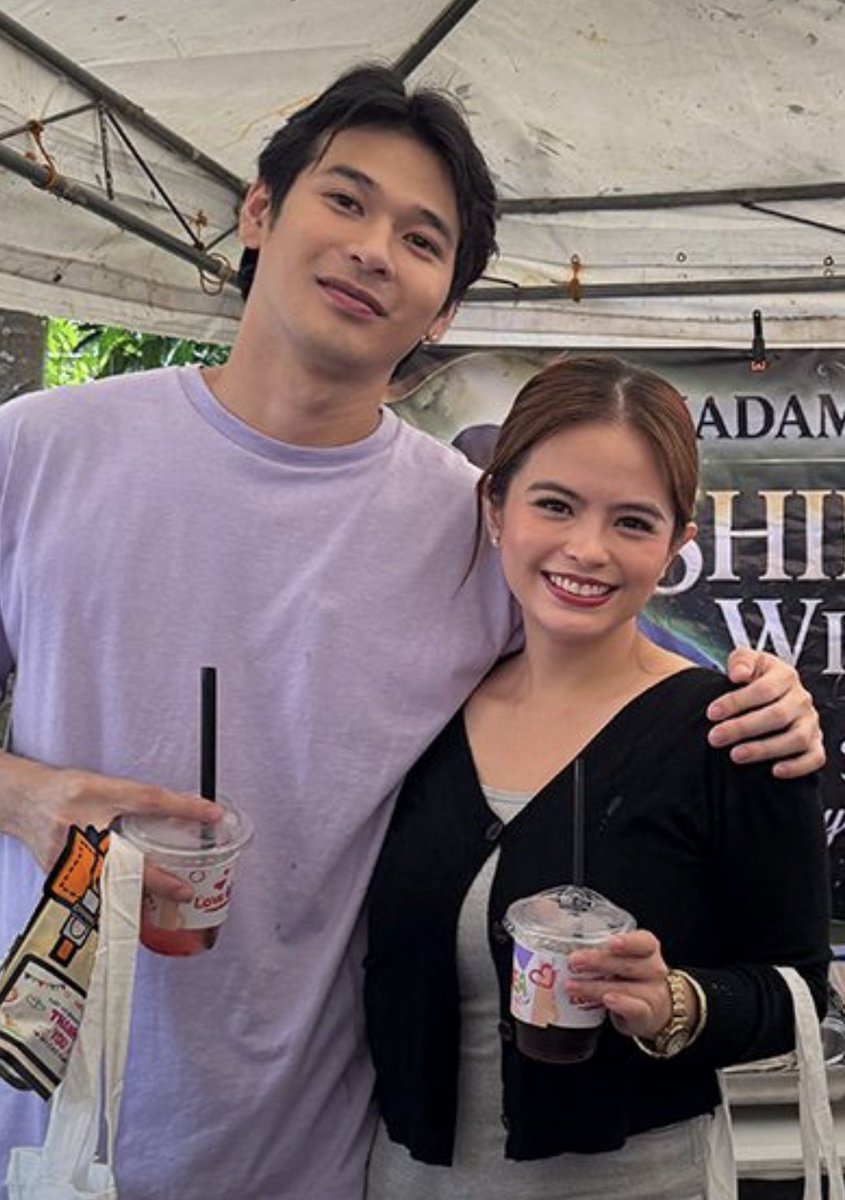 _jengpotch's tweet photo. VERY MAGJOWA. VERY MAGASAWA. VERY THINGSZX. PUNYETA. 😭 https://t.co/YaC2iXP6vS