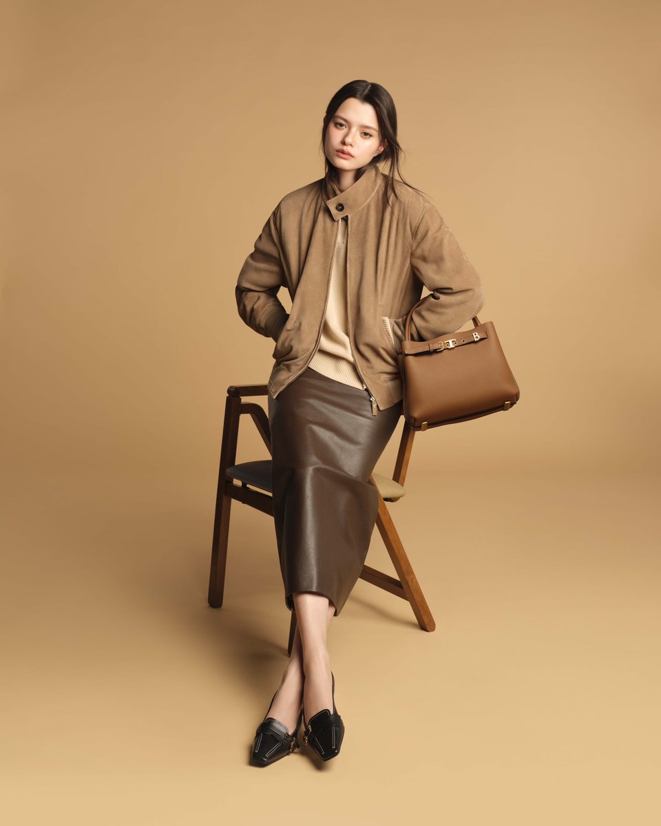 th_hashtag's tweet photo. 🤎 TOD’S แต่งตั้ง รีเบคก้า แพทรีเซีย อาร์มสตรอง @AngelssBecky ขึ้นแท่น Brand Ambassador คนล่าสุด สะท้อนงานฝีมืออิตาลีและความสง่างามเหนือกาลเวลา พร้อมเตรียมปรากฏตัวอย่างเป็นทางการครั้งแรกในฐานะ Brand Ambassador ของ TOD’S ที่ Milan Fashion Week วันที่ 25 กันยายนนี้

REBECCA TODS AMBASSADOR

#BeckyTodsBrandAmbassador
#Tods #TodsxBecky 
#beckysangels #BeckyArmstrong