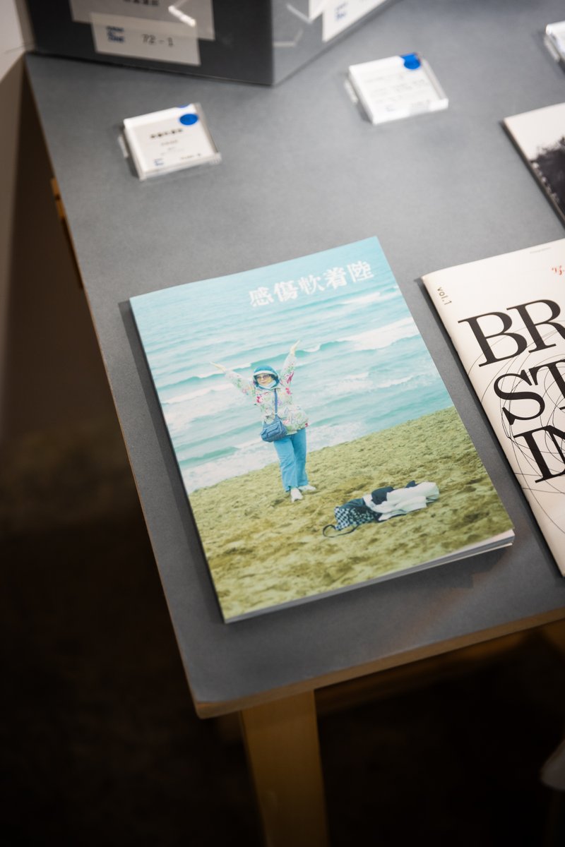 photokakinaka's tweet photo. 写真弘社「夏のZINE」本日よりスタート
今回柿島/中野ともに新作ZINEを初お披露目。
カキナカブースは入って右側、他のZINEも盛りだくさんです。~8/29まで  (日・月・8/9-17はやってませんので注意) https://t.co/i8YsXdIeaW