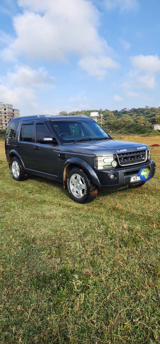 EwingKirimi's tweet photo. *https://t.co/iBCOtT1A0O*

LAND-ROVER DISCOVERY 3🔥
YOM : 2005
2800cc Diesel
Automatic transmission 
Very Neat

Price : Ksh 1,880,000/=
*☎️ 0740613319 - Ewing https://t.co/VcYKXDtdhy