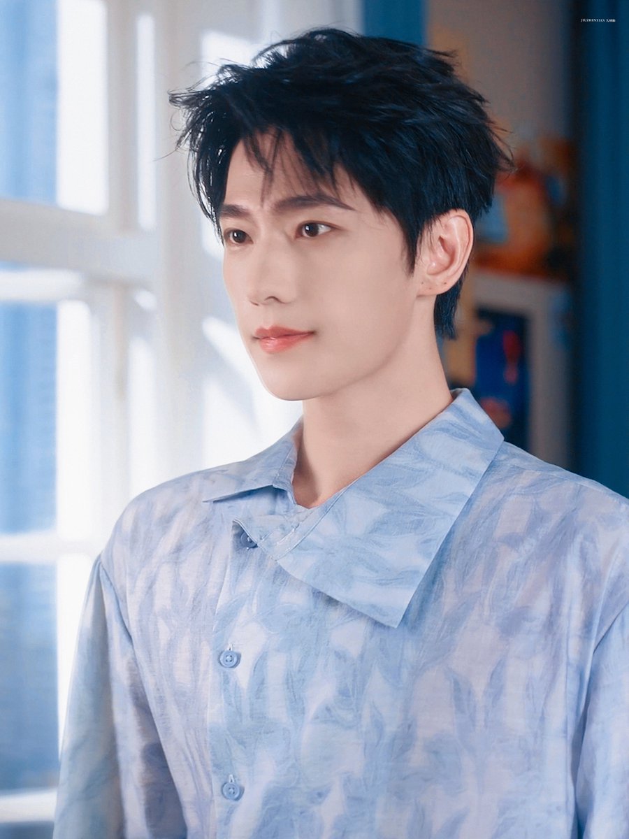FulltimeBusy09's tweet photo. หล่อเว่อร์.... 😍😍😍 https://t.co/XbQeFQgzNM