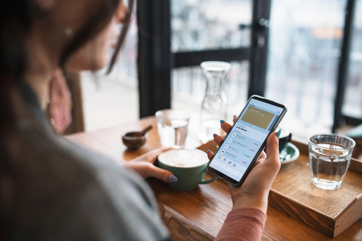 AppisFree_web's tweet photo. Banking made simple. 💳📱 Check your balance, pay bills, manage your cards, and stay on top of your finances—anytime, anywhere. 

📱Download now:
https://t.co/TCSnANFaA4

#Cities  #CitiMobile #MobileBanking #Finance https://t.co/cEzQVTAd0x