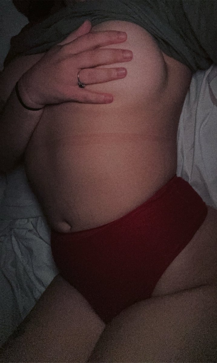 Alluring_rose_'s tweet photo. A little something after a long break 🤭 
#nsfwtwtًً #nsfw #nsfwtwt https://t.co/x2WMzrnerj