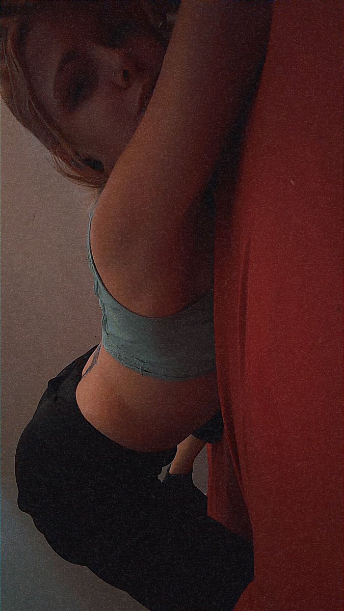 SpiderQueen0666's tweet photo. Come be your queens new little pig and let me humiliate you and drain your wallets my Cash App $MoneyGoddess06 https://t.co/7Iq0zPGoOL