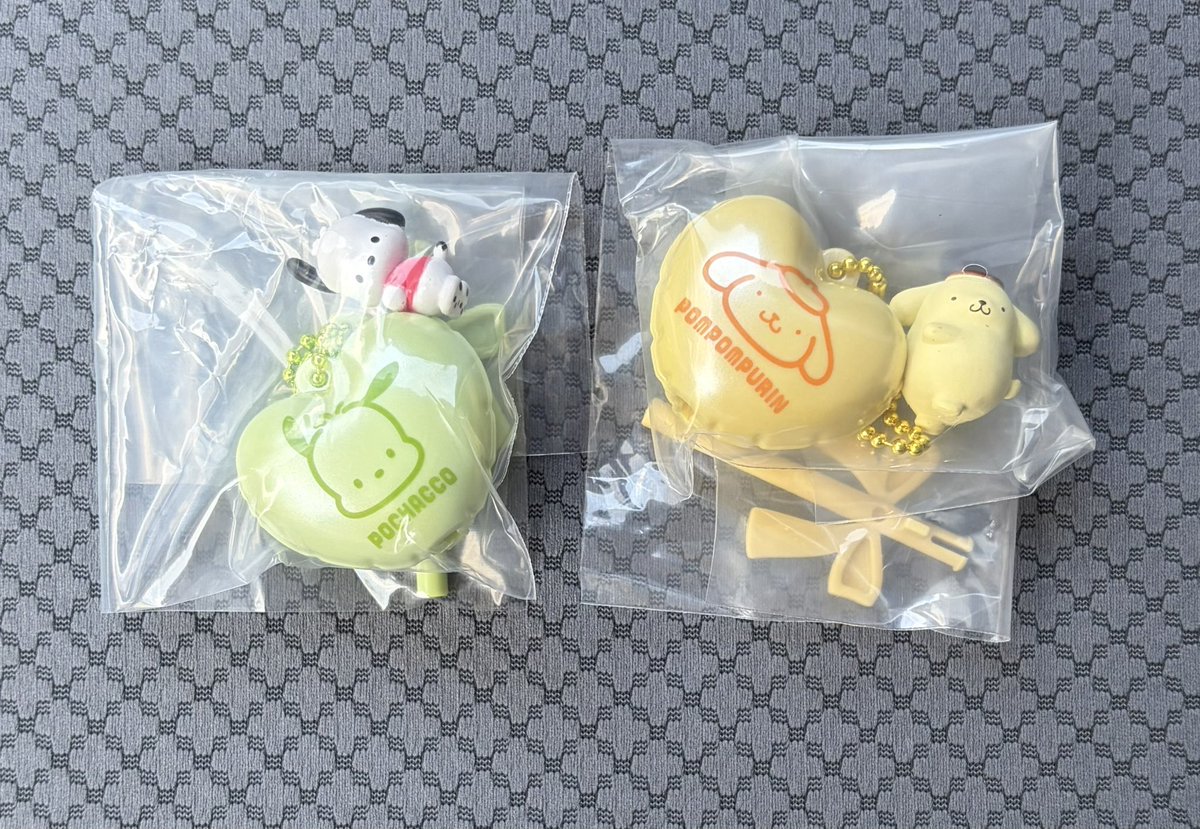 LuminousLumiere's tweet photo. サンリオキャラクターズ バルーンポップチャーム&amp;グミ サンリオ 交換

譲:ポチャッコ、ポムポムプリン(プリン)
求:マイメロディ(マイメロ)

出先のためID無し、帰宅後提示。
郵送希望。また同性(女性)の方のみとさせていただきます。
固定ご一読お願いいたします。お気軽にお声掛けください。 https://t.co/Nbmp8gyYMI
