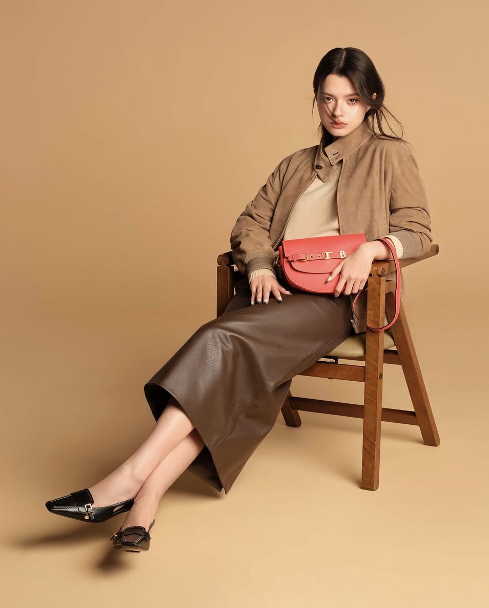 GooddayEnews's tweet photo. TOD’S ประกาศแต่งตั้ง ”เบ็คกี้ รีเบคก้า“ เป็น Brand Ambassador คนล่าสุด พร้อมเตรียมปรากฏตัวอย่างเป็นทางการ ครั้งแรกที่ Milan Fashion Week ในวันที่ 25 กันยายนนี้ …ปังสุดแล้วนาทีนี้

#Beckysangels
#BeckyArmstrong‌
#TodsThailand
#Tods
#gooddayEnews https://t.co/Gdt8FaCd0K