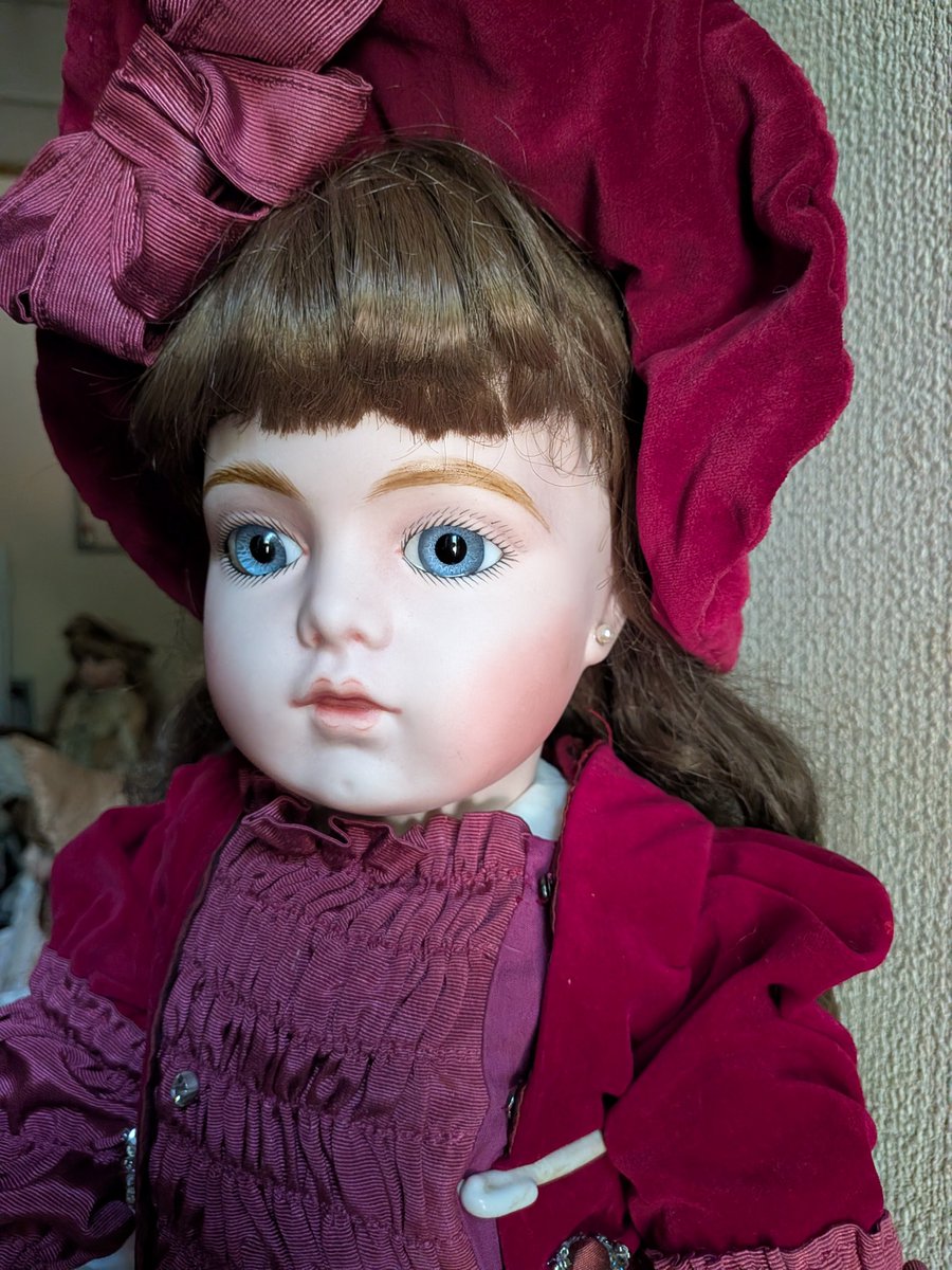 letlica's tweet photo. 65cmブリュリプロダクションボンネットにリボン着けました✨️50cm以上の出展作品大体決まりました、ウィッグは、当日決めます😊悩んでるのは、60cmのエミールジュモーEJ Jumeau https://t.co/gZ1OqWlM1C