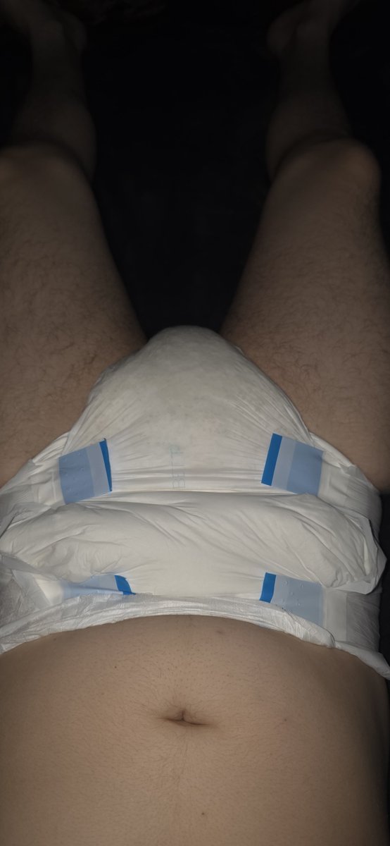 Adventurer55665's tweet photo. Good morning diapers 
#Diaperboy #Diaperpee #diaper #wetting #Diapertraining #Omorashi #pee #wetting #Diapered https://t.co/KG67jEp4kB