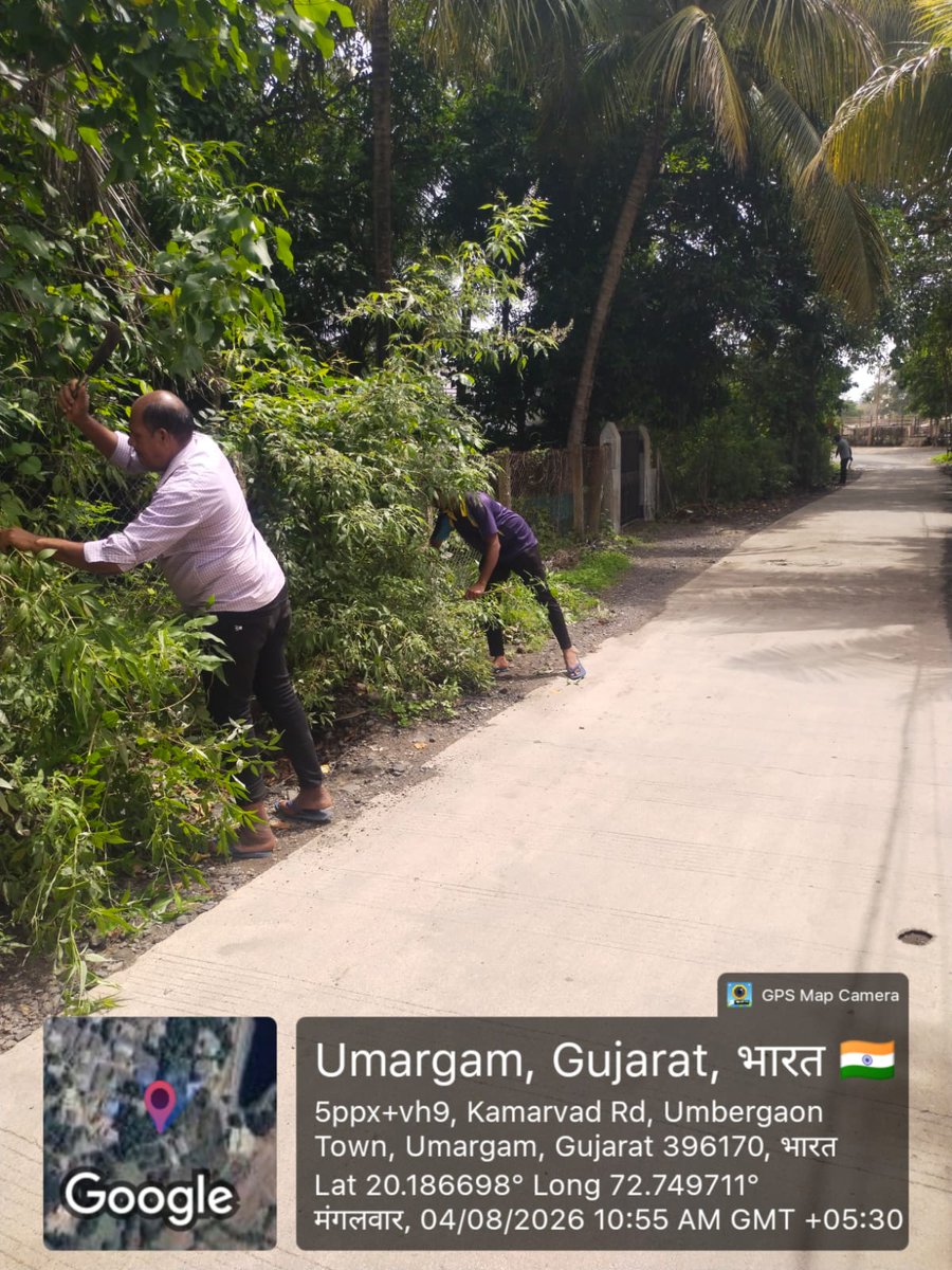 UMuncipality's tweet photo. ઉમરગામ નગરપાલિકા દ્વારા મોન્સુન સ્પેશિયલ કલીનનીનેશ ડ્રાઇવ અંતર્ગત નગરપાલિકા વિસ્તારમાં સાફ સફાઇ તથા ડી.ડી.ટી પાવડરનો છંટકાવ કરવામાં આવ્યો. https://t.co/3easlYfWvk