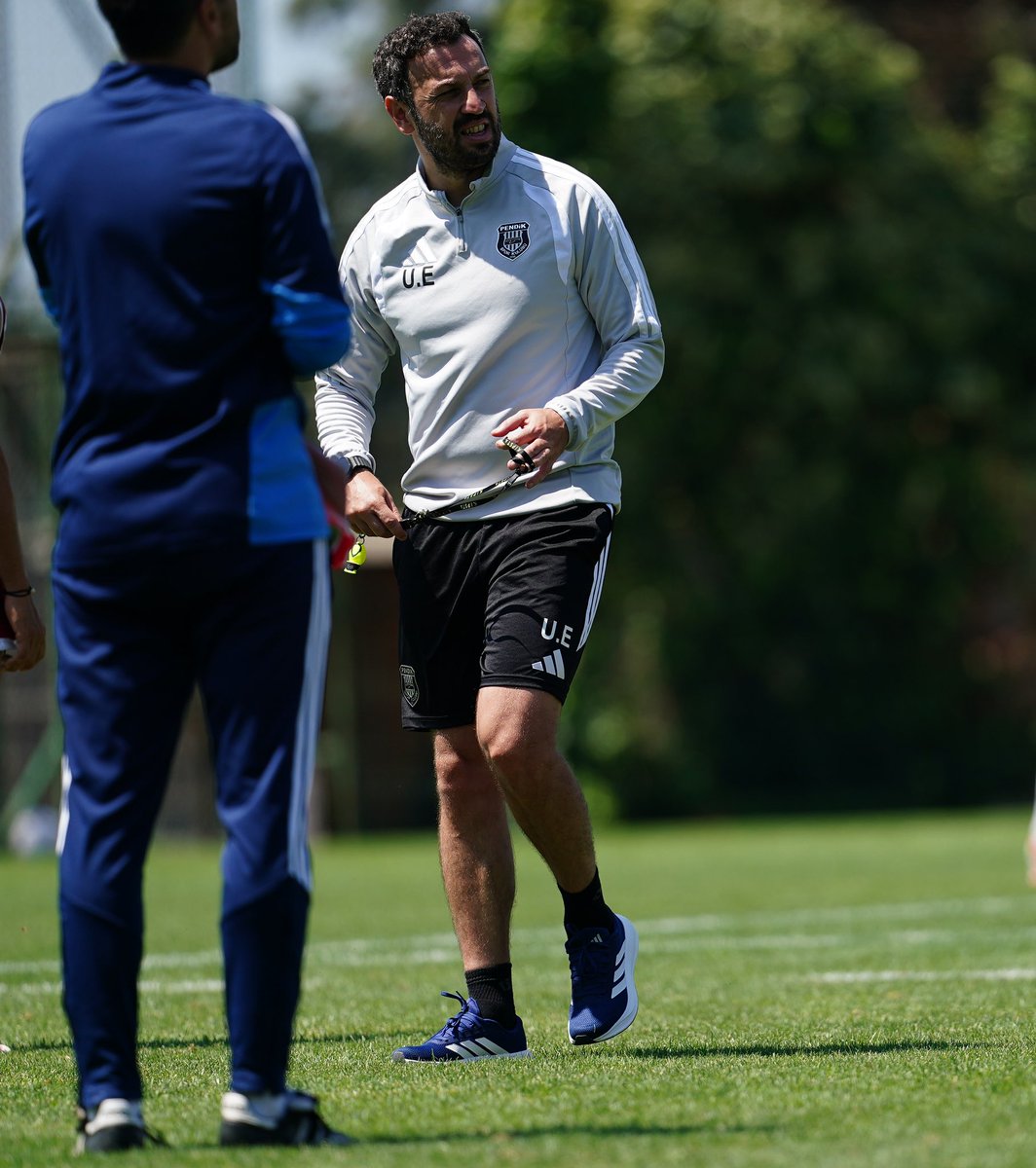 MehmeTopaloglu's tweet photo. Kızım Başak antrenmanda çektiği fotoğraflar.
#pendikspor #sonyalphatr  #başaktopaloğlu https://t.co/IVVsOXkVFh