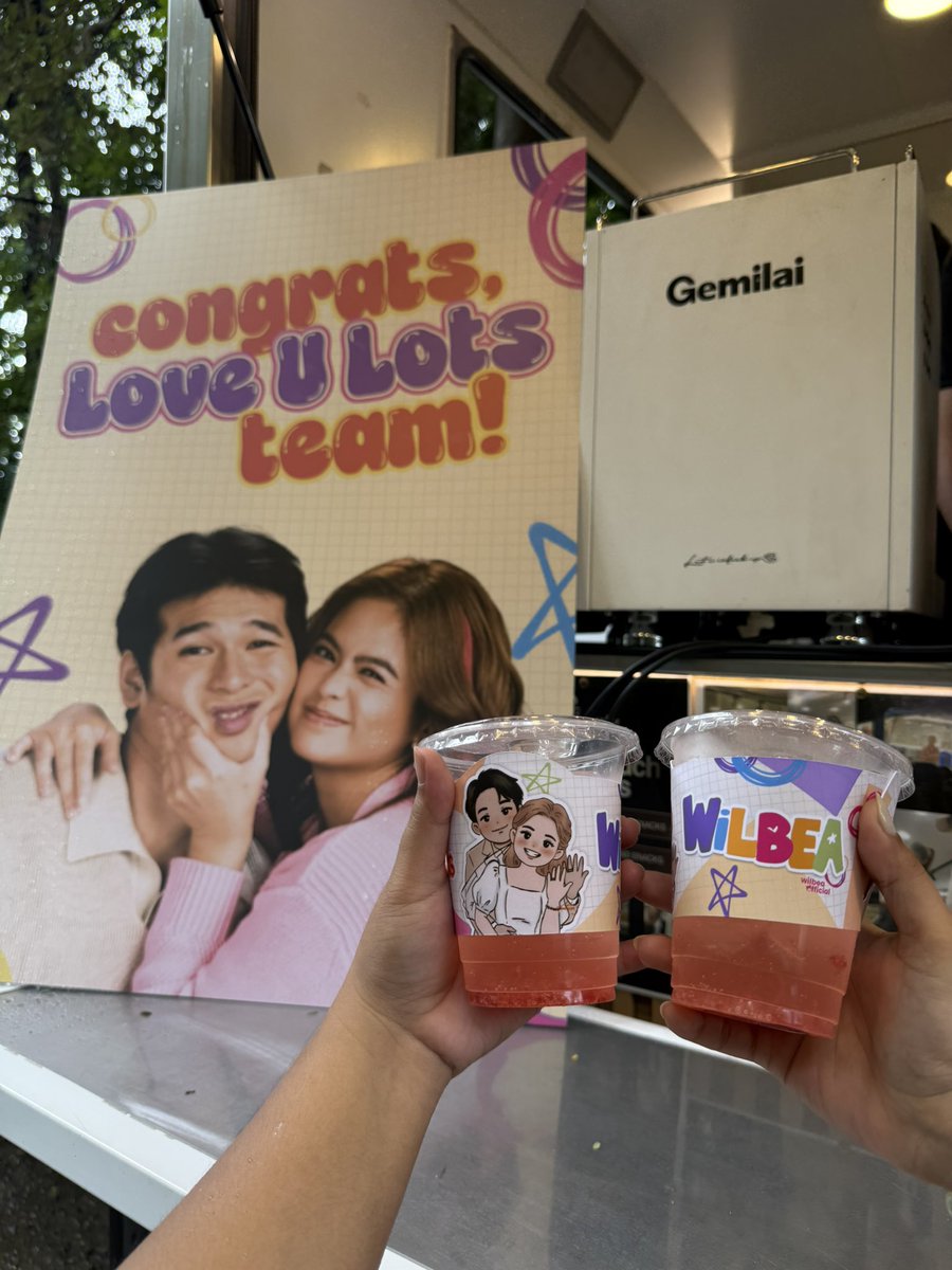 StudioVivaPH's tweet photo. Huge thanks to @wilbea_ofc for the coffee booth, LOTS of loot bags, and photo booth that made our last day shoot of LUL even more memorable! 🧡📸

Catch the latest episode of LOVE U LOTS streaming only on Viva One https://t.co/eoO46giCW4

#LoveULots
#LULMeetTheOthers https://t.co/h0ZAp64DeX