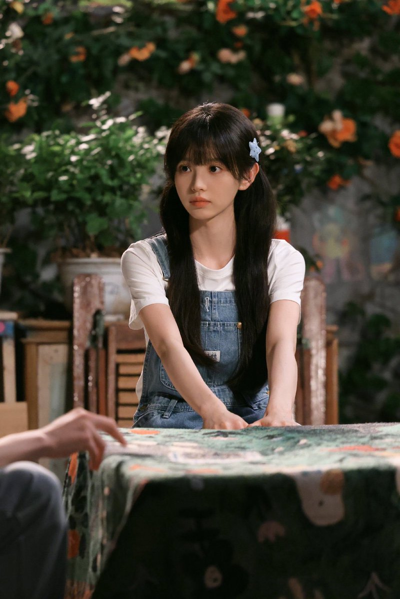 xojoyaw_'s tweet photo. Kuyun Chart Day2 | ⛅️🍓👧🏻

อันดับความนิยมตัวละคร
🏆 TOP 1 หลินจือเซี่ย แฟนสาวอัจฉริยะ
ค่าฮีท 16452 👏🏻🔥🥹

#TianXiwei #เถียนซีเวย
#GeniusGirlfriend ✨ https://t.co/cem5vKN4lu