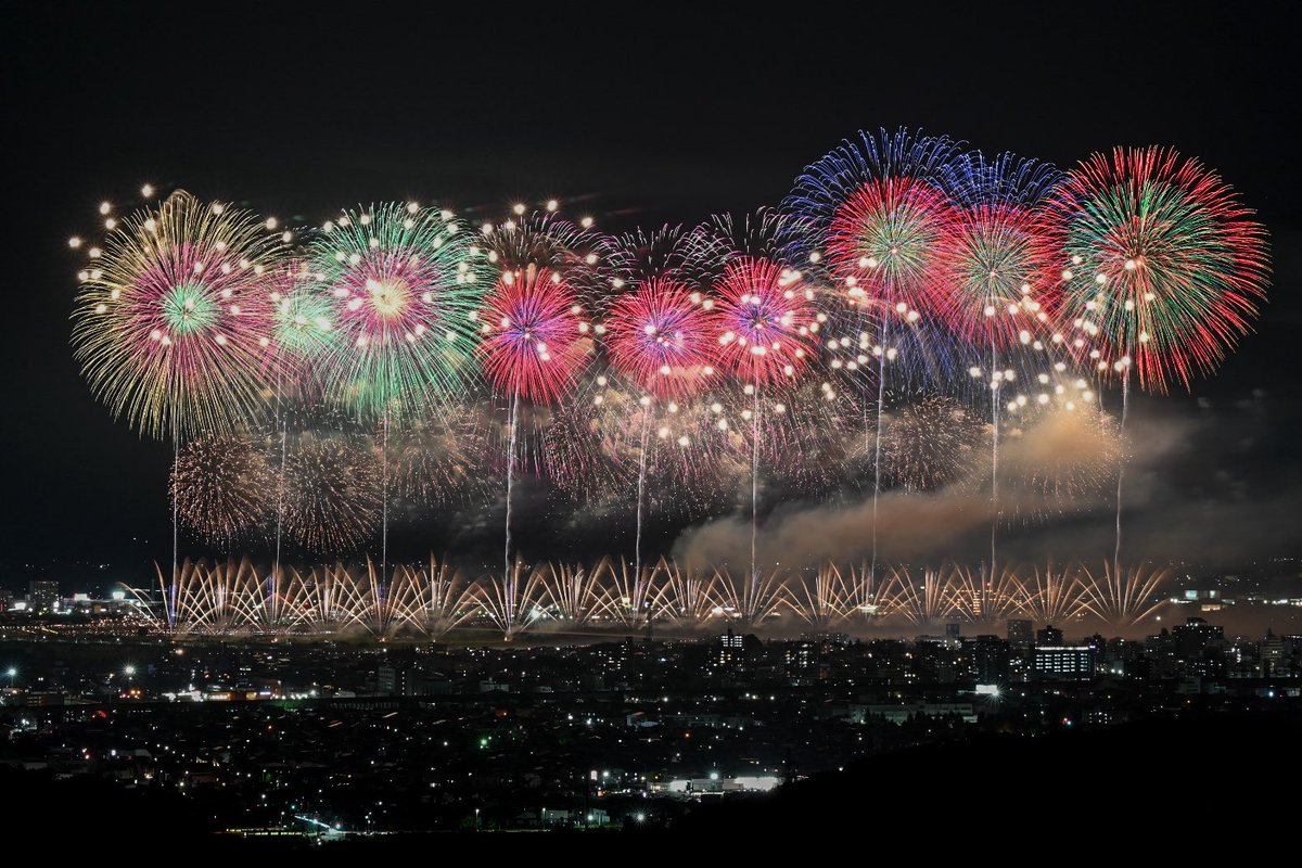 Rainbow_240_'s tweet photo. 昨日の長岡花火フェニックス
煙の抜けめっちゃよくてほんまに助かった https://t.co/9l2Yex5WRj
