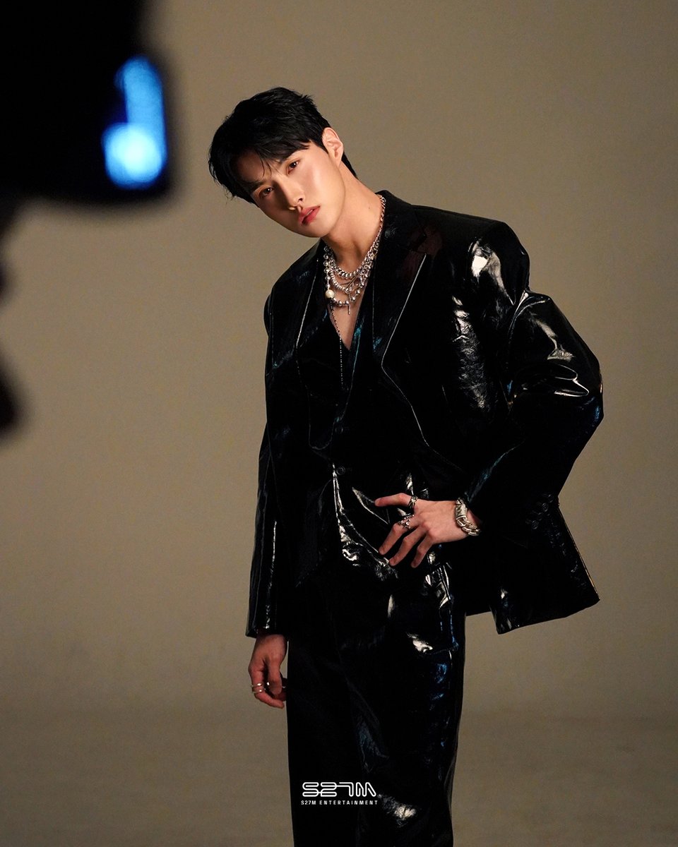 S27M_official's tweet photo. 📸 Behind Photo
여원｜뮤지컬 #드림하이3 프로필 촬영 현장
 
#여원 #YeoOne 
#S27M #에스이십칠엠 https://t.co/1qOWfafvjW