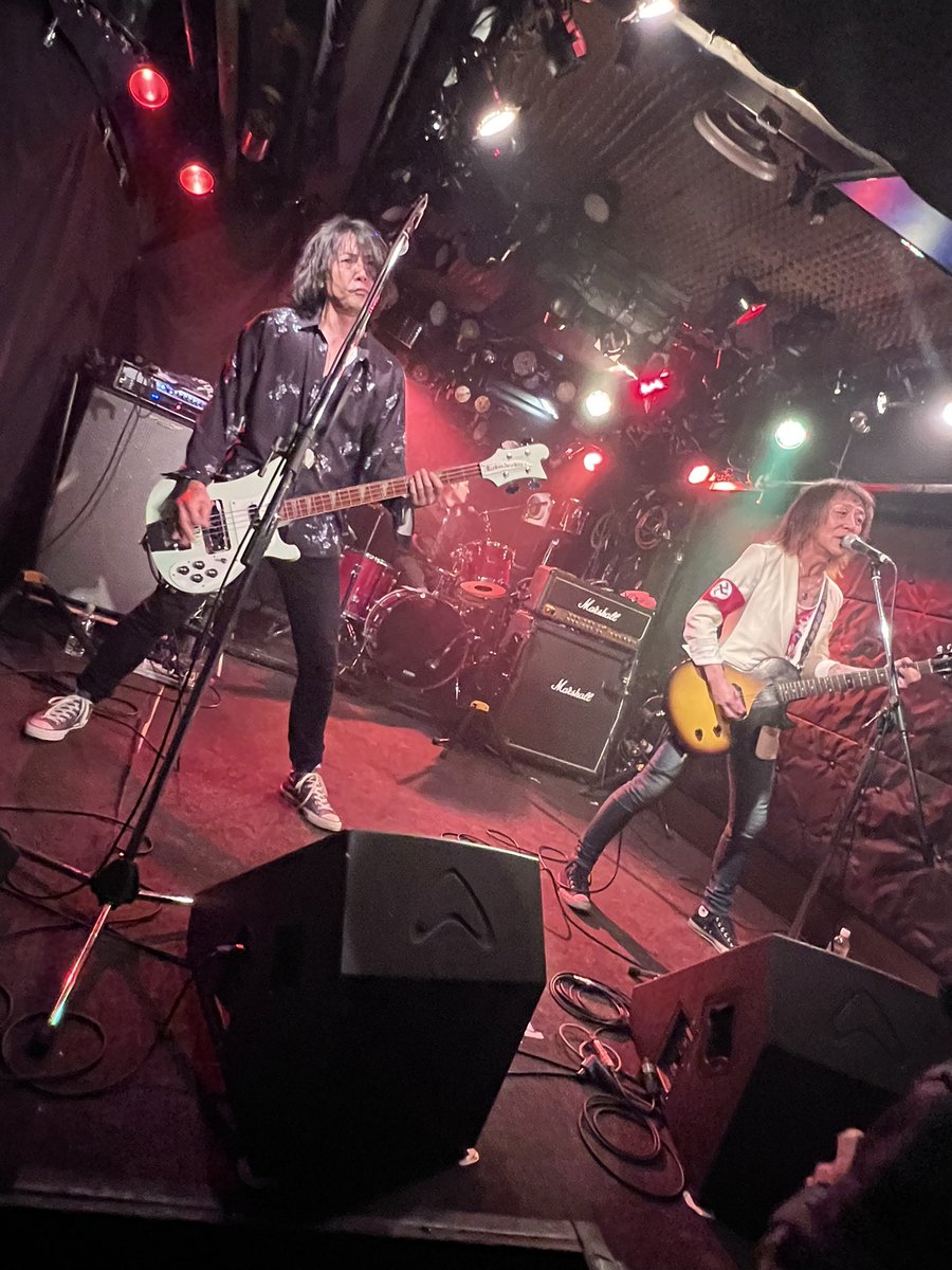 ZETSUfukuda's tweet photo. 土曜日はバーテイクに来てくれてありがとうございました
このライブは我々のやりたいことを段々とやれてきたような気がしました
この企画に混ぜてくれてありがとうね https://t.co/Co5qPSn4sX