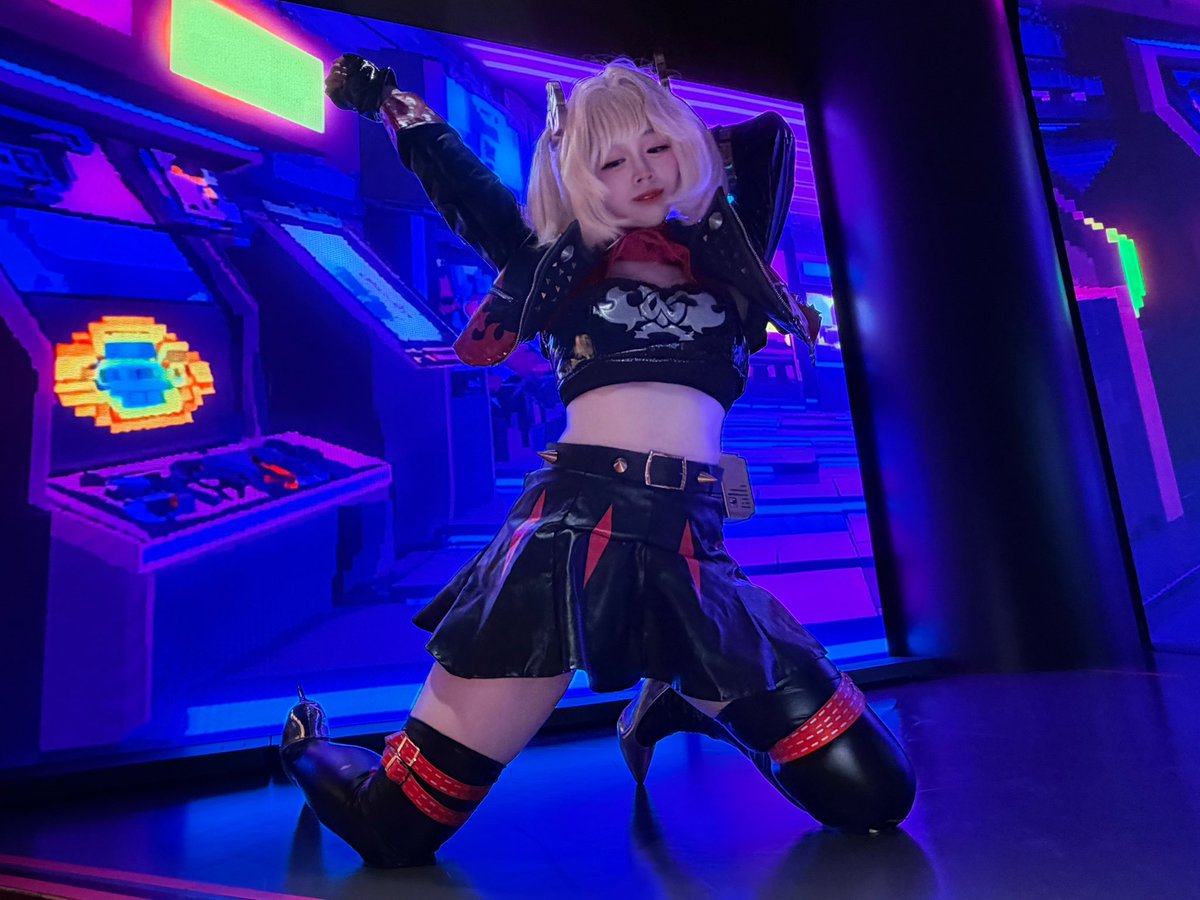 Rielrieeel_08's tweet photo. Cosplay

バーニス・ホワイト/ zzz

たくさん交流して下さり嬉しかったです😊

photo▷▶▷@toto_10f 

 #ゼンゼロ   #コスプレ
 #アコスタATC #バーニス https://t.co/Sx41dWmdfY