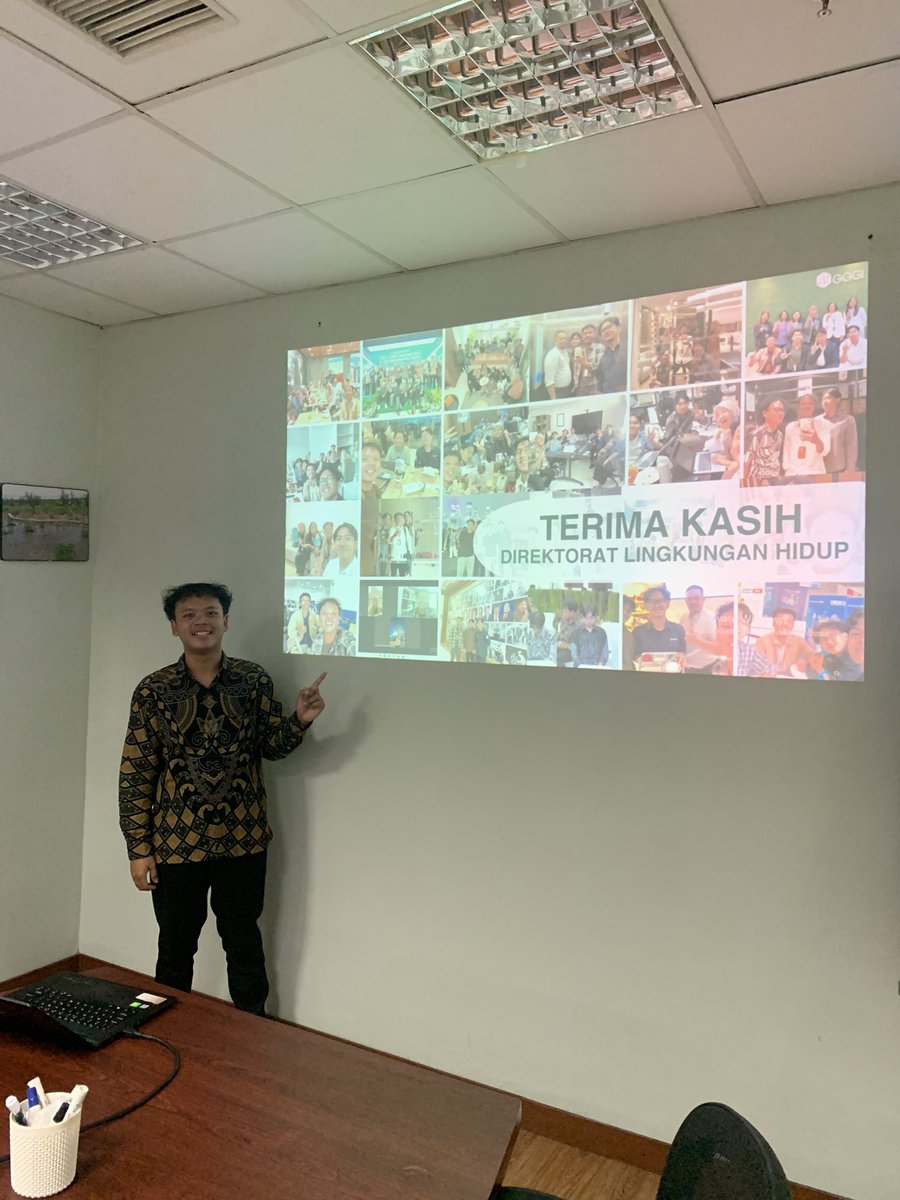 4N99411's tweet photo. My best experience and my second internship. Terima kasih LH, Bappenas💚 https://t.co/FgWxDeSSis