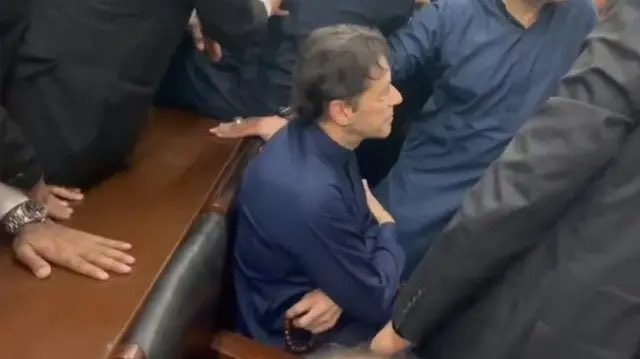 Bakhtt_PTI's tweet photo. مجھے رہائی نہیں مجھے میری قوم کا منڈیٹ واپس چاہیے
(عمران خان) https://t.co/jRoe3PJQ2d