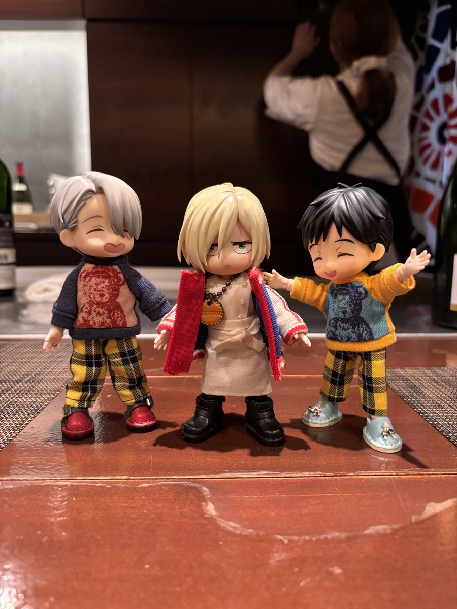 aireenrobe's tweet photo. 今年２回目の唐津旅行✈️
１回目と同じくキャラバンさんでお食事しました✨
佐賀牛🥩めちゃ美味しいし、シェフ🧑‍🍳も楽しい方で素敵なディナーでした🍽️

#キャラバン #唐津 #聖地巡礼 #ユーリオンアイス #yurioni̇ce #yoi #オビツろいど勇利 #オビツろいどヴィクトル https://t.co/0aTe7gFkP3