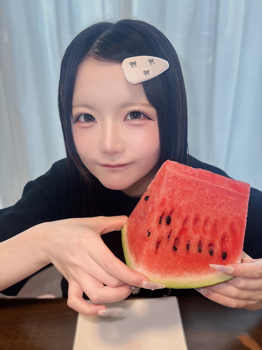 yua_yurasto's tweet photo. 夏いっしょに感じチャオっ🍉.𖥔 ݁ https://t.co/G3Uuca5cmr
