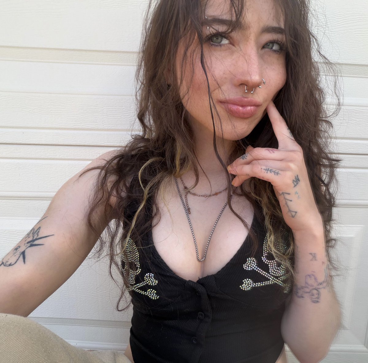 skyevoidcore tweet picture
