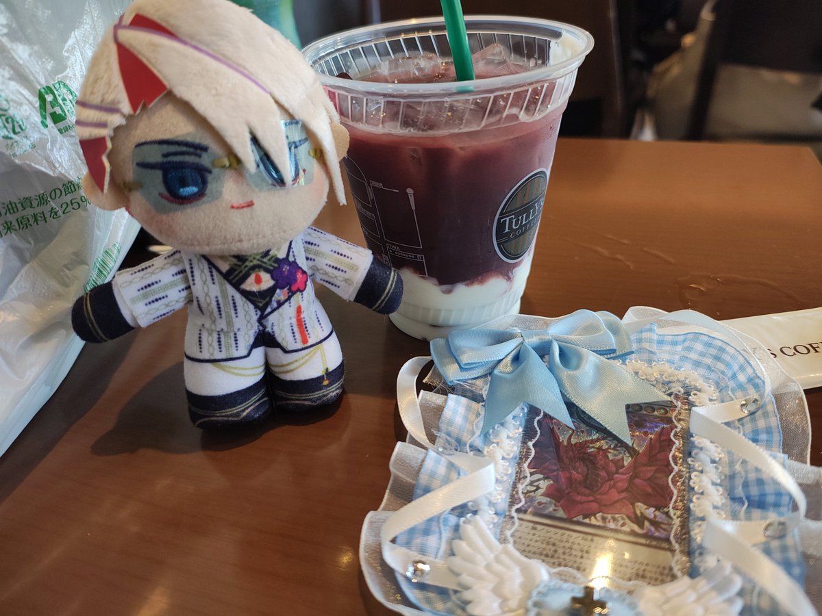 MasiRO253's tweet photo. カルナさんとブラックローズドラゴンくん https://t.co/X4Rn761Aj1