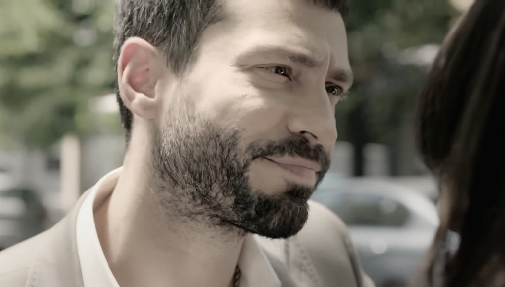 nasrin_m7's tweet photo. +kızmadın mı ?

-ben sana kızar mıyım?...💔

#MuhtemelAşk #defkad https://t.co/NSGTFqHKyc