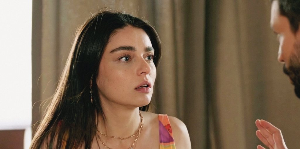 nasrin_m7's tweet photo. +kızmadın mı ?

-ben sana kızar mıyım?...💔

#MuhtemelAşk #defkad https://t.co/NSGTFqHKyc