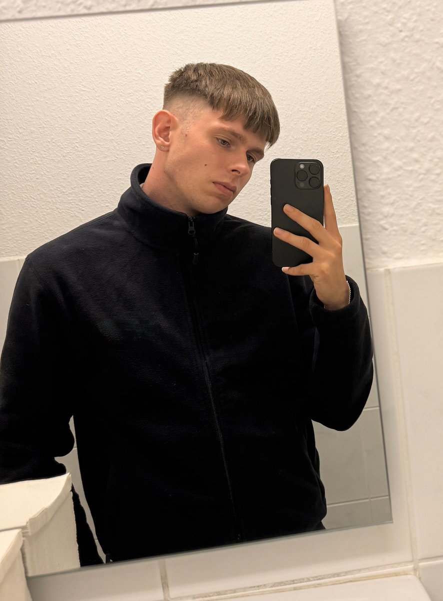xcrissssxxnic's tweet photo. hey x…

for more check out my OF 🌶️ dm for dropbox 🤤 https://t.co/XDAfQ79BRn