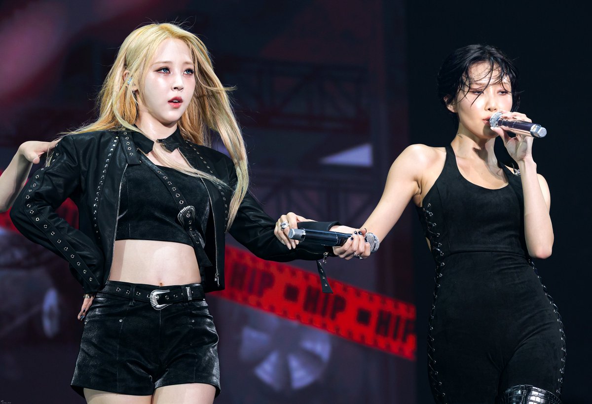 k_moo_star's tweet photo. [마마무🍀]                               
2026 마마무 WORLD TOUR [4WARD] IN SEOUL       

#마마무 #MAMAMOO 
#솔라 #Solar #문별 #MoonByul 
#휘인 #WheeIn #화사 #Hwasa https://t.co/tCr7cIcO6p