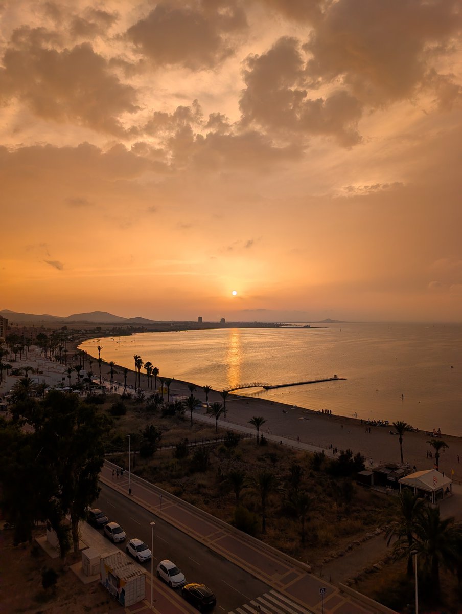 ArroyoHanma's tweet photo. 🌅 https://t.co/KxCUsJ16KK