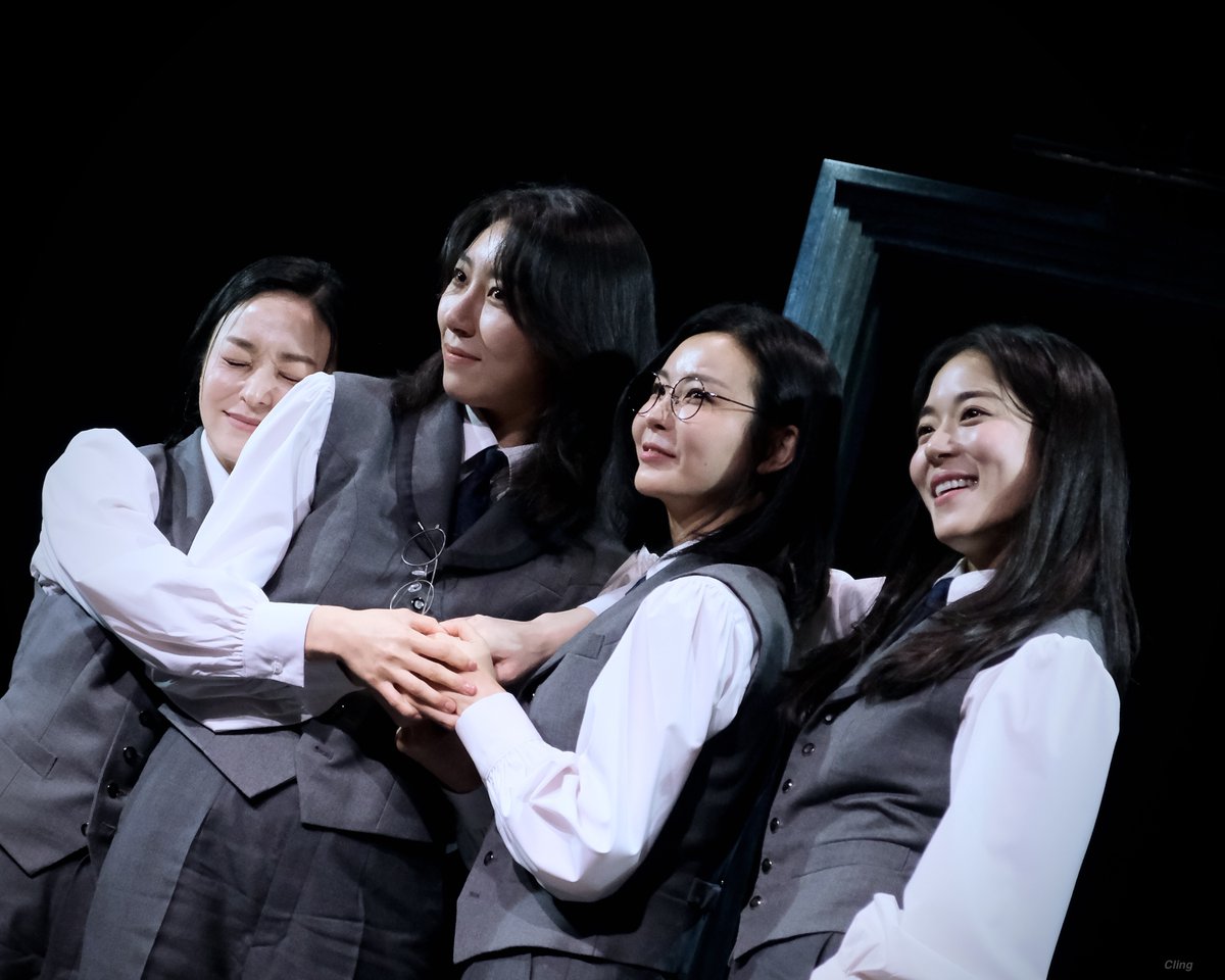 Cling_2ram's tweet photo. 260728 연극 지킬앤하이드 과몰입토크
퍼포머 | #전성민 #장보람 #최연우 #신의정 https://t.co/2vyKzcJ2xm