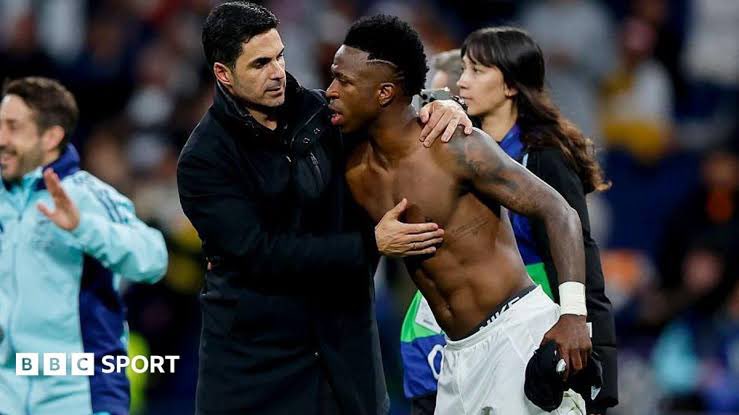 UTD_Seth001's tweet photo. 🚨Thierry Henry on why Mikel Arteta is so keen on signing Vinícius Júnior from Real Madrid:

🎙️ Reporter: Thierry, why do you think Mikel Arteta is so determined to sign Vinícius Júnior?

🗣️ Thierry Henry: “I asked Mikel that exact question once. I thought he’d start talking about Vinícius’ pace or his goals. Instead, he smiled and said, ‘Thierry, players like Vinícius don’t just win you matches they change the way every opponent prepares for you.’”

“I asked him what he meant, and he said, ‘The moment Vinícius is on the team sheet, the opposition full-back is already thinking differently. They need a second defender to help, the midfield shifts across, and suddenly space opens up for everyone else. That’s the effect world-class players have.’”

“Then Mikel said something that stayed with me. He told me, ‘People see the dribbles and the goals. I see the fear he creates before the game even starts. Coaches spend the entire week trying to stop him, and even then he still finds a way to influence the match.’”

“That’s when I understood why Arteta admired him so much. It wasn’t just about signing another winger. It was about signing a player who changes the tactical picture before a ball is even kicked. There are very few footballers in the world who force opponents to redesign their entire game plan, and Vinícius is one of them.”