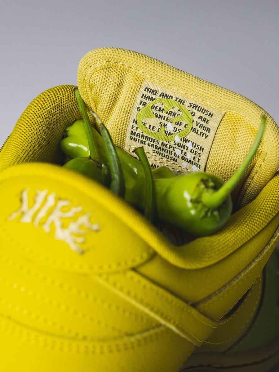 uppersnkrs's tweet photo. Une nouvelle Dunk SB inspirée des piments vient de drop ! 🌶️🔥

Lien affilié : https://t.co/Tba7NTYFv8 https://t.co/1NIUYCs3hT
