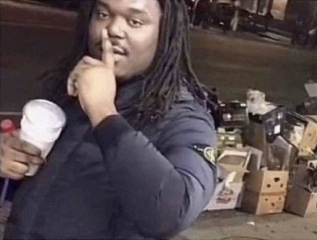 Heis_sosa's tweet photo. *Me getting my oil changed*
Mechanic: "we've also notice that-"
Me: https://t.co/BN3XEcT3lo