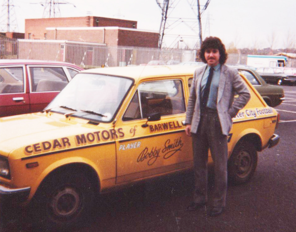 GotNotGot's tweet photo. In these uncertain times, what Twitter needs is a photo of Bobby Smith and his subtly sponsored car.
#gotnotgot #lcfc #hibs #cedarmotorsofbarwell https://t.co/TFnVRcWBDL