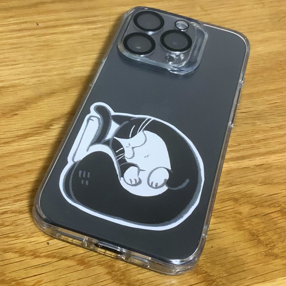 misato08280's tweet photo. スクエアにおさまる猫シールが、ローソンプリントさんで販売が開始しました〜🐾
4猫で1枚です。
自分でカットする仕様だけど、スクエアでも、縁なしでも自由に切って使って下さい。

ローソンさんのプリンターから、
下記の商品番号でプリントできます🐈‍⬛
→https://t.co/gTHJHFzwdy https://t.co/2RsBTabO5a