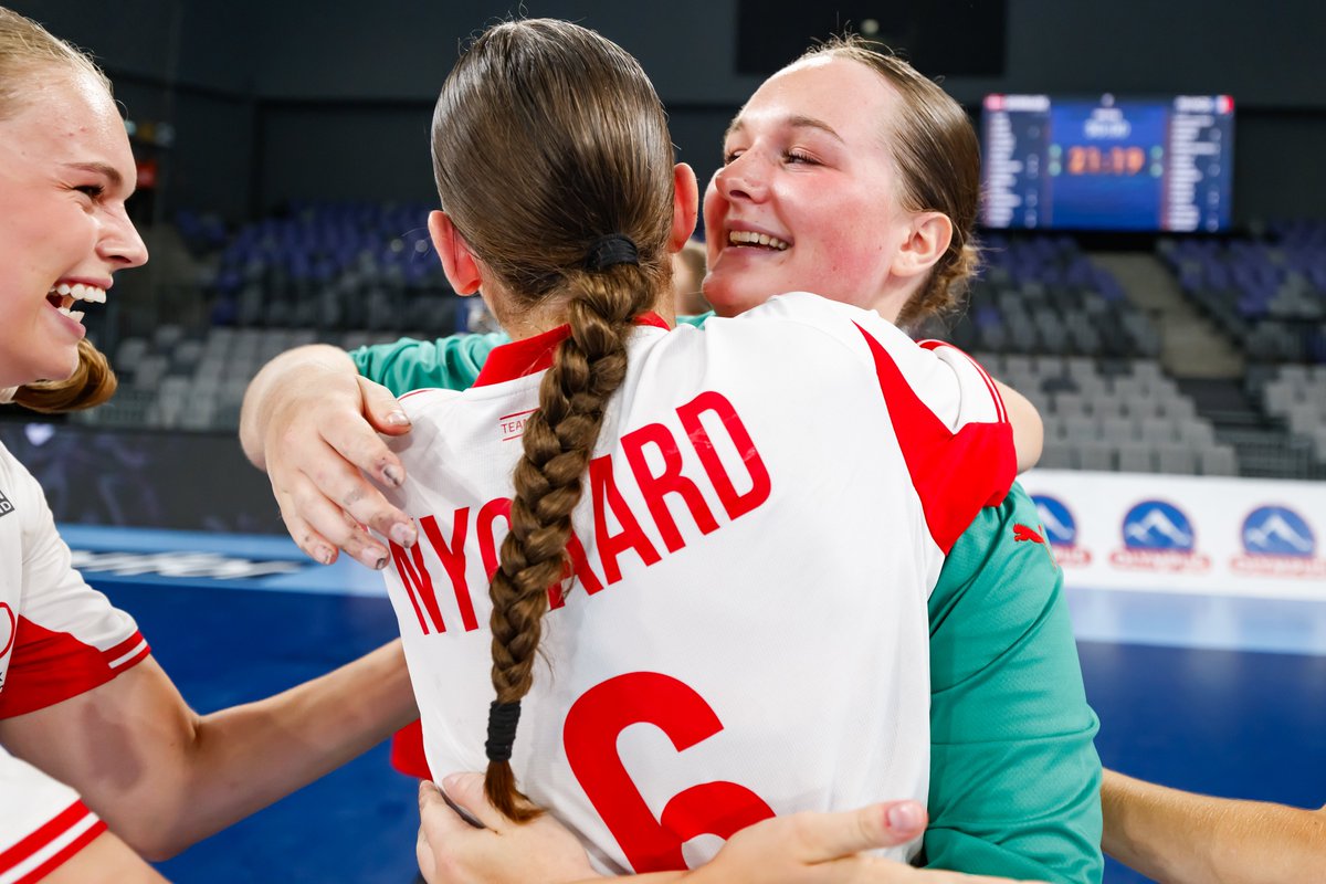 ihfhandball's tweet photo. Still thinking about this 🤌

Who will maintain their perfect record today? Egypt 🇪🇬 or 🇩🇰 Denmark?

#Romania2026 https://t.co/rN0MgqC7LI