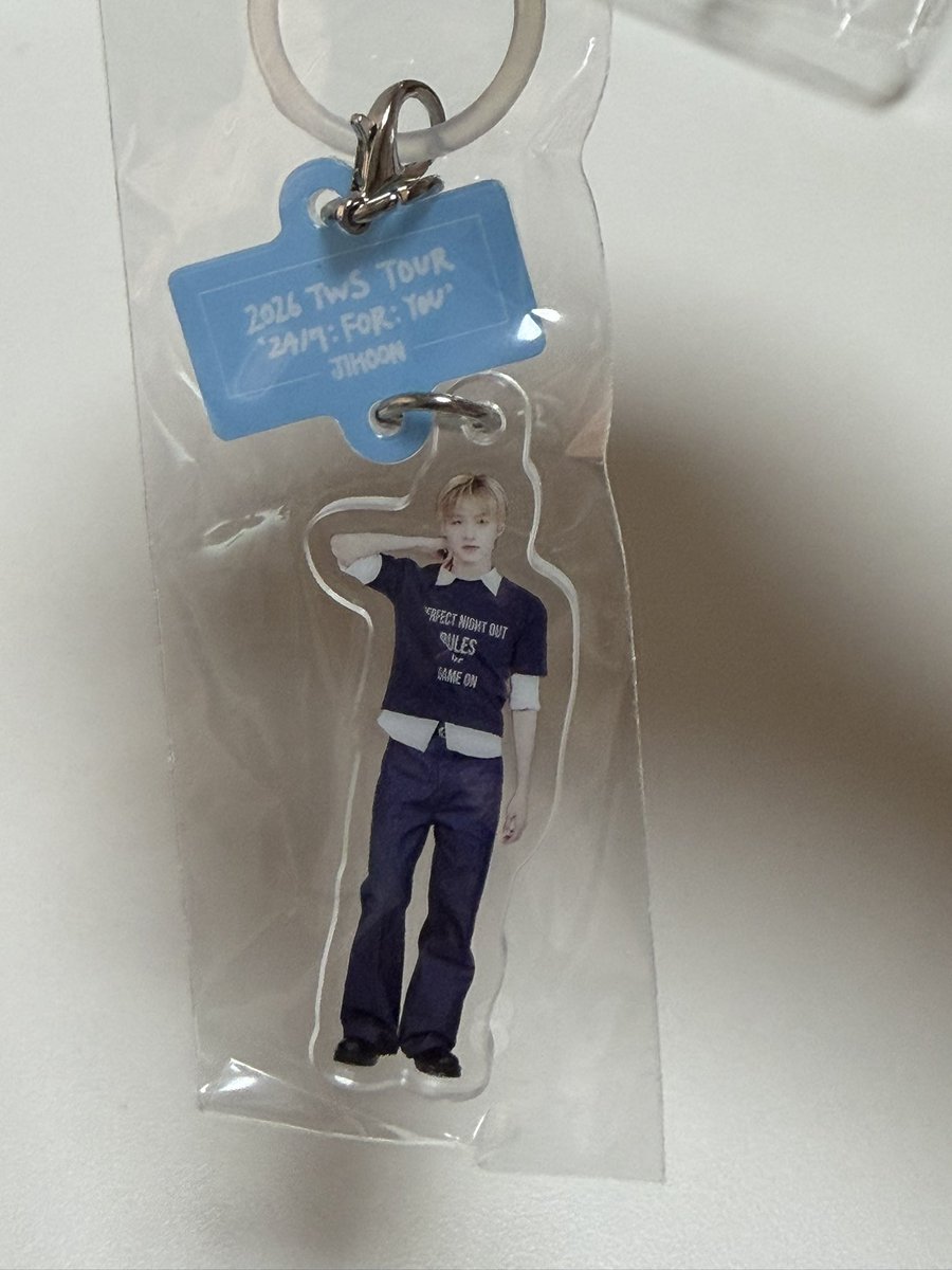 hnnndy's tweet photo. TWS POP-UP アクリルキーリング カプセルトイ ガチャ　交換　めじるし

譲:めじるしチャーム　ジフン

求:めじるしチャーム　ギョンミン

大阪で、手渡しでの交換可能な方を優先して探しておりますT_T https://t.co/ClUEhSqQ8f